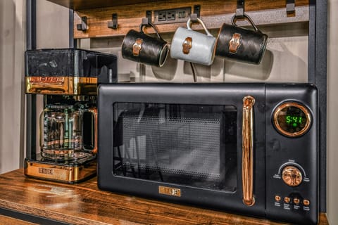 Cabin, 1 Bedroom | Microwave