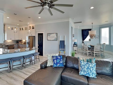 House (4 Bedrooms) | Property amenity