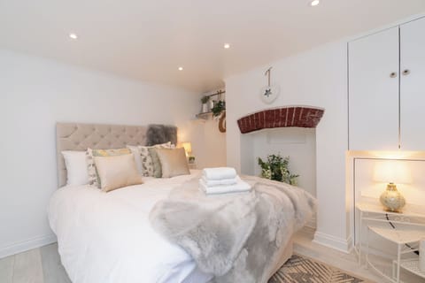 Apartment | 1 bedroom, iron/ironing board, free WiFi, bed sheets