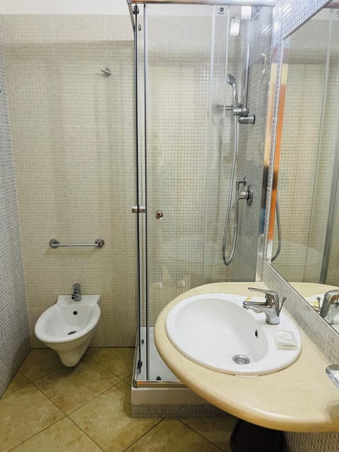 Superior Double or Twin Room, Balcony, Sea View | Bathroom | Shower, free toiletries, hair dryer, bidet