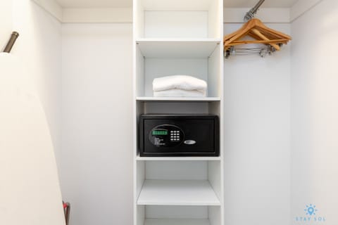 House | 2 bedrooms, desk, high-speed internet