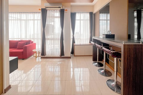 Deluxe Apartment | Living area