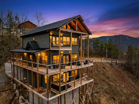 Cabin, 4 Bedrooms | Exterior