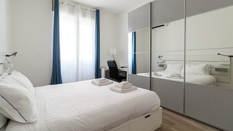 Apartment (1 Bedroom) | Interior