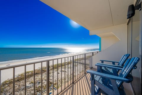 Condo, 1 Bedroom | Property grounds