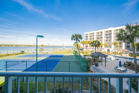 Condo, 2 Bedrooms | Sport court