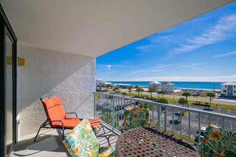 Condo, 1 Bedroom | Property grounds