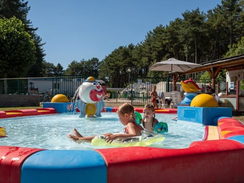 Chalet | Pool | Outdoor pool