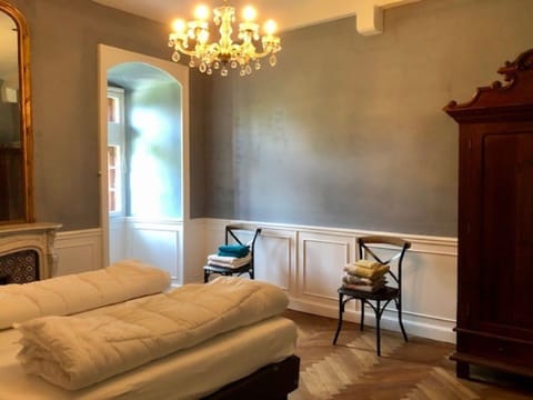 House | 1 bedroom, individually furnished, bed sheets