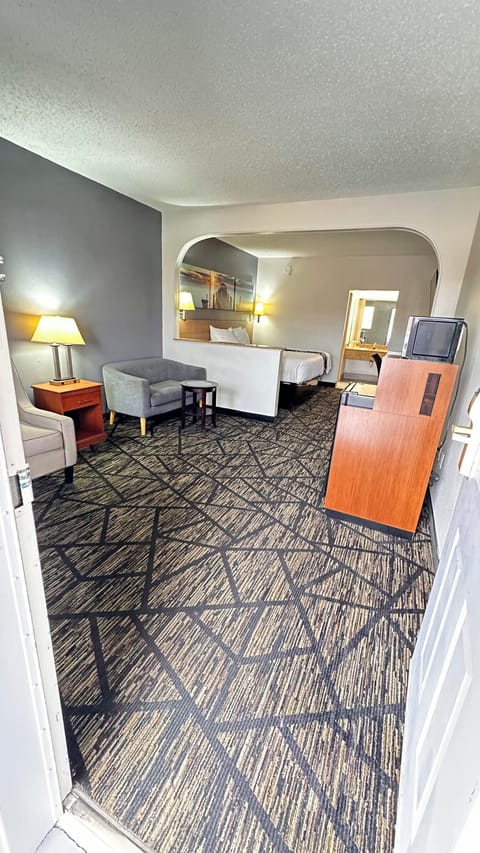 Basic Suite | Free WiFi, bed sheets