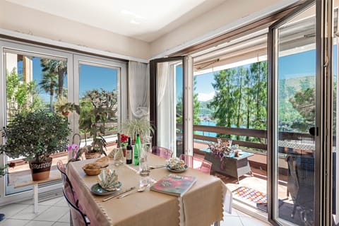 Family Apartment, Multiple Bedrooms (Apartment Graziella With Pool And) | Dining