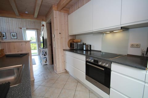 House | Private kitchen | Highchair