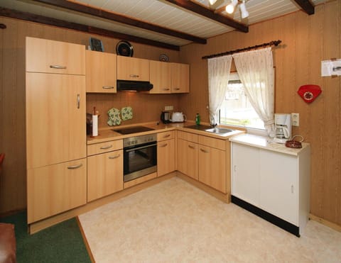 House | Private kitchen | Electric kettle, toaster