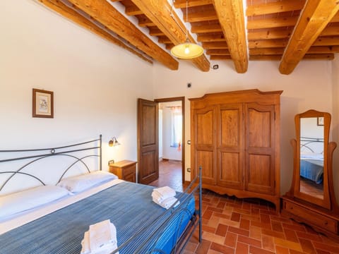 House | 1 bedroom, individually furnished, bed sheets