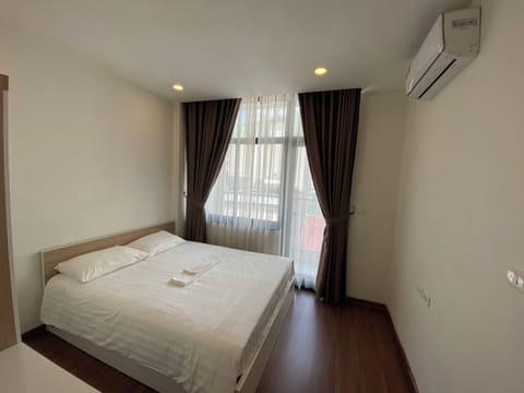 Deluxe Apartment | 1 bedroom, minibar, soundproofing, free WiFi