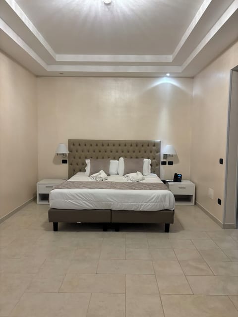 Standard Room (Accesso Disabili) | In-room safe, desk, laptop workspace, free WiFi