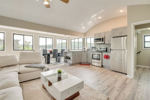 Apartment (3 Bedrooms) | Front of property
