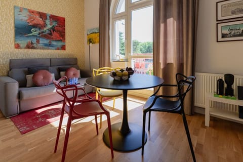 Superior Suite | 1 bedroom, laptop workspace, iron/ironing board, free WiFi