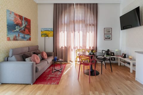 Superior Suite | 1 bedroom, laptop workspace, iron/ironing board, free WiFi