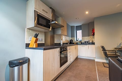 Apartment | Private kitchen | Fridge, microwave, oven, stovetop