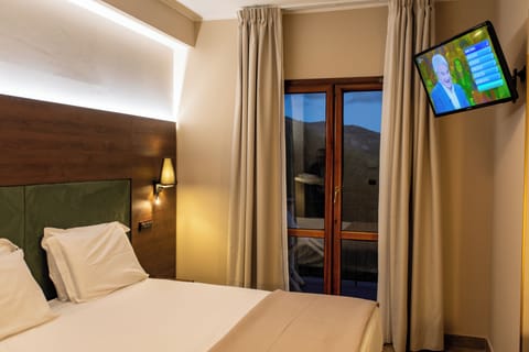 Deluxe Double or Twin Room, Balcony, Mountain View | Premium bedding, memory foam beds, free wired internet, bed sheets