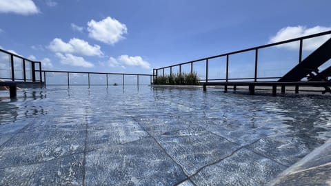 Basic Studio | Pool | Outdoor pool
