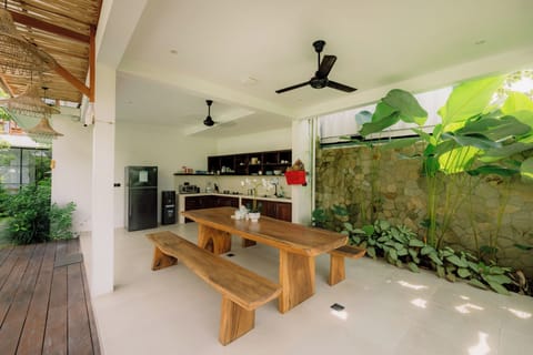 Shared fridge, microwave