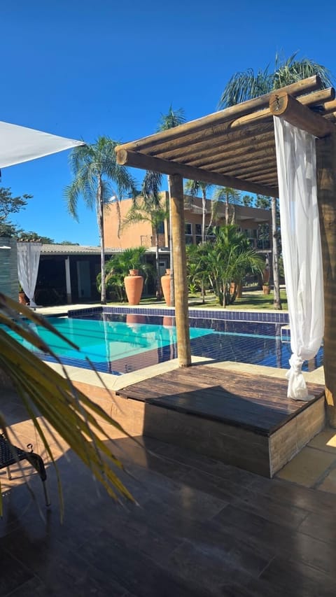 2 outdoor pools