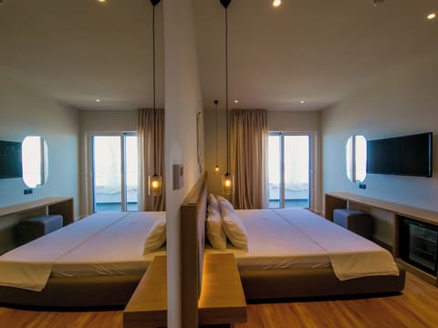 Deluxe Double or Twin Room, Sea View | Frette Italian sheets, premium bedding, memory foam beds, minibar