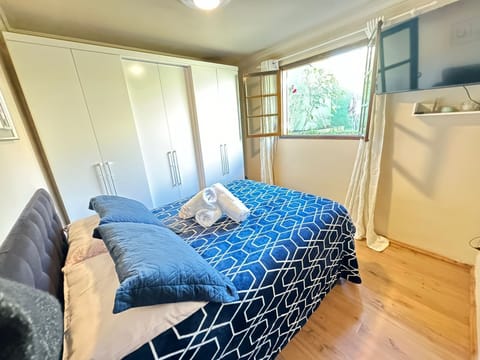 Superior Chalet, City View | 3 bedrooms, blackout drapes, soundproofing, iron/ironing board