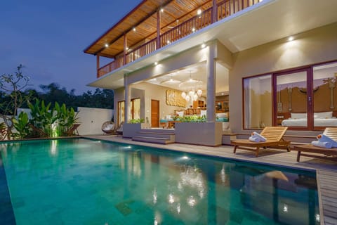 Basic Villa | Pool | Outdoor pool, an infinity pool