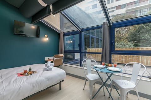 Studio | In-room safe, iron/ironing board, free WiFi
