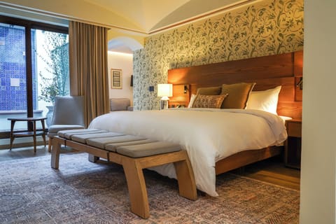 Presidential Suite | Premium bedding, minibar, in-room safe, desk