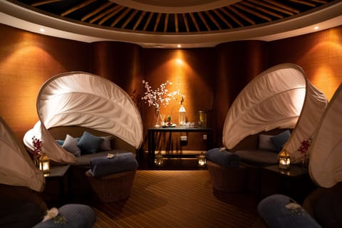 Sauna, steam room, Turkish bath, body treatments, mud baths