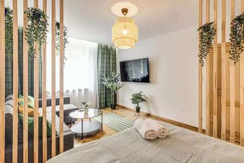 Comfort Apartment, 2 Bedrooms, Balcony | 2 bedrooms, iron/ironing board, free WiFi