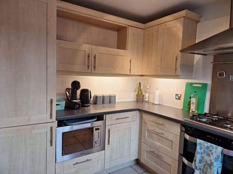 Apartment | Private kitchen | Fridge, microwave, oven, stovetop