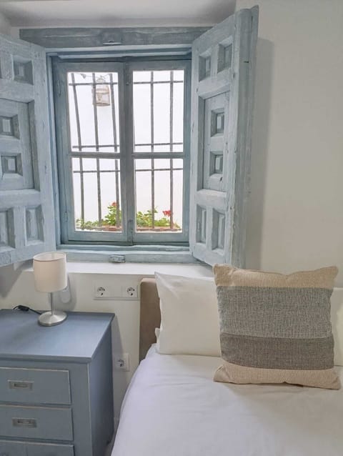 Deluxe Apartment, Courtyard View | 2 bedrooms, free WiFi