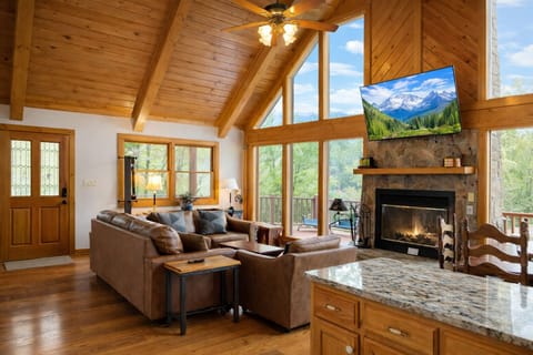 Cabin, 3 Bedrooms | Living area | Smart TV