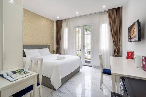 Premium Studio, City View | Premium bedding, minibar, desk, laptop workspace