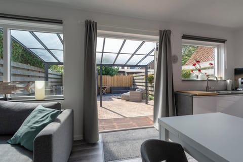 House | Dining