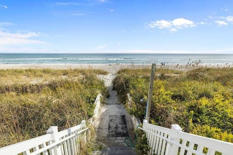 House, 2 Bedrooms | Beach | Beach nearby