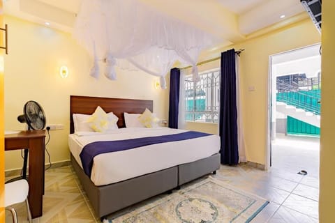 Deluxe Double Room | Desk, laptop workspace, free WiFi