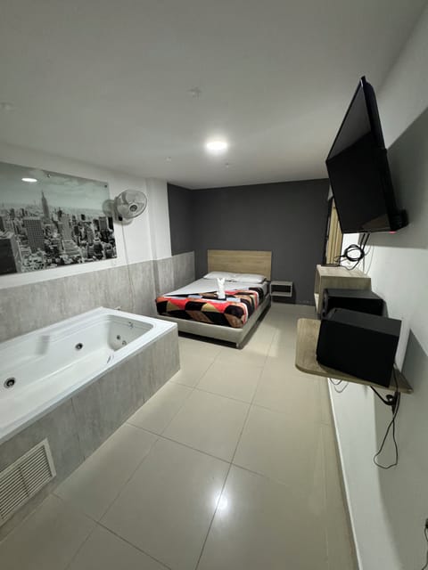 Luxury Room | Free WiFi