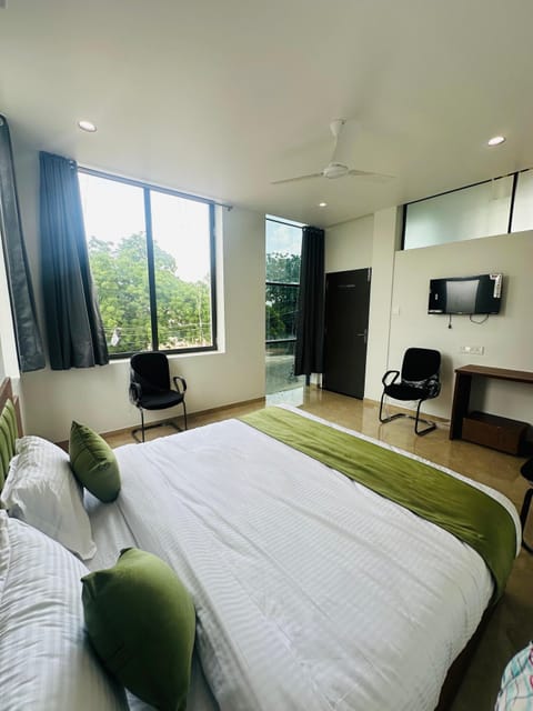 Premium Room | Premium bedding, memory foam beds, rollaway beds (surcharge)