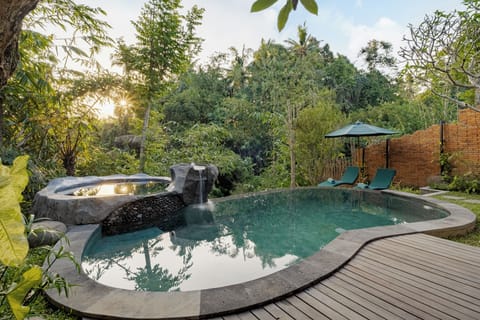 Private pool