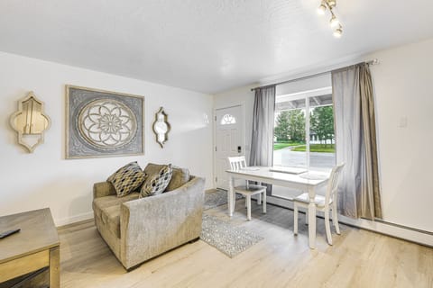 Apartment (1 Bedroom) | Interior