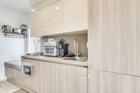 Apartment (1 Bedroom) | Interior