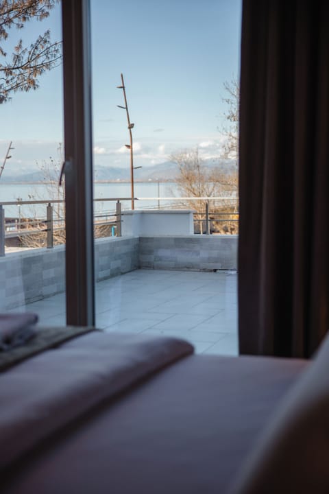 Comfort Double Room, Balcony, Lake View | Desk, soundproofing, free WiFi