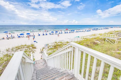 House, Multiple Beds (Relax Awhile - Carriage House) | Beach