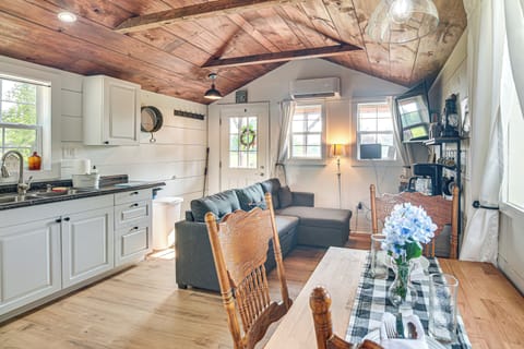 House (1 Bedroom) | Interior